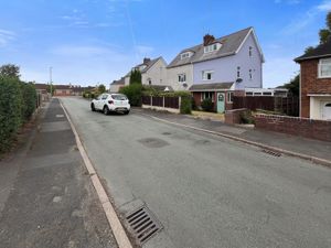 Photo 17- click for photo gallery